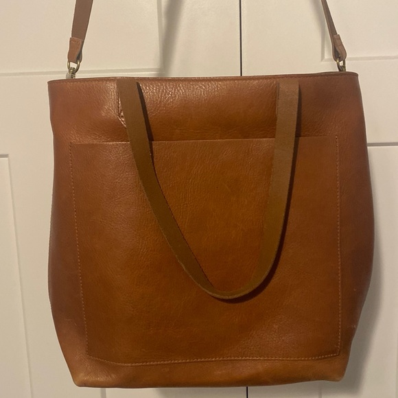 Madewell Handbags - Madewell Zip-top transport tote